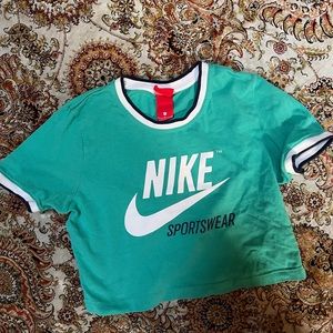 🌞2 for $40🌞 Nike retro crop S